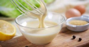 Does Mayonnaise Have Sugar? (Sugar Content, Brands + More)